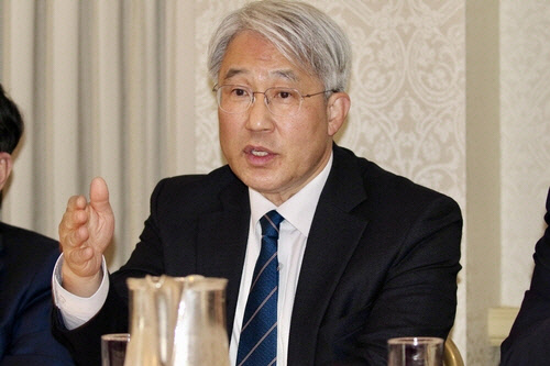 홍현익 국립외교원장이 30일(현지시간) 미국 워싱턴DC에서 열린 윌슨센터 주최 포럼 및 기자간담회에서 발언하고 있다. <워싱턴특파원단>